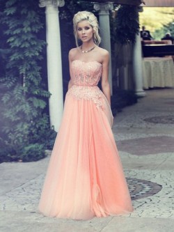 Shop Tulle Sweetheart Floor-length A-line Appliques Lace Ball Dresses in New Zealand