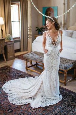Gorgeous V Neck Sleeveless Court Train Backless Lace Appliques Wedding Dresses W450