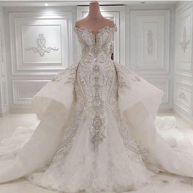 Brautkleid mit Spitze und Glitzer | Hochzeitskleider Online Kaufen