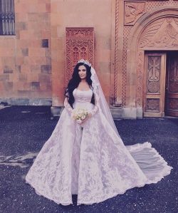 Elegante Brautkleider A Linie Mit Ärmel | Hochzeitskleider Mit Spitze Online