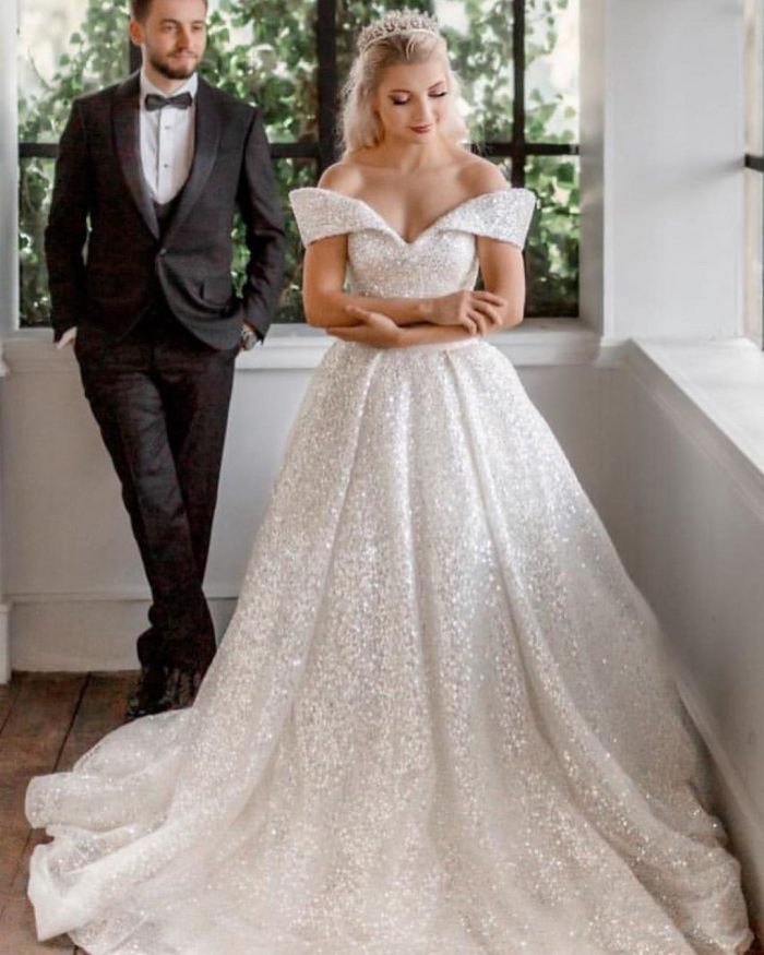 Luxus Hochzeitskleider mit Glitzer | Brautkleider A Linie online