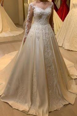 Schlichte Brautkleider A linie | Hochzeitskleider mit Ärmel
