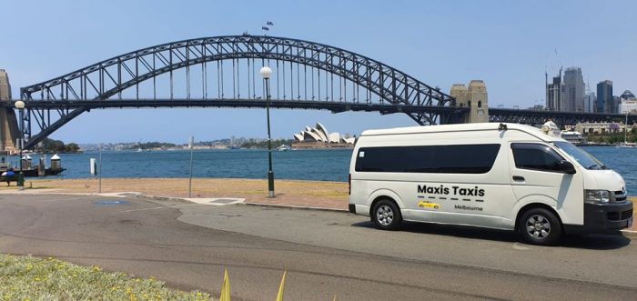 Book Maxi Cab Services in Melbourne Airport – Maxis Taxis Melbourne