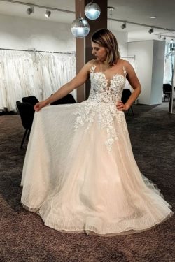 Wunderschöne Brautkleider mit Spitze | Hochzeitskleid A Linie Online