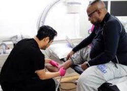 Harvard Trained Knee Pain Doctor Midtown