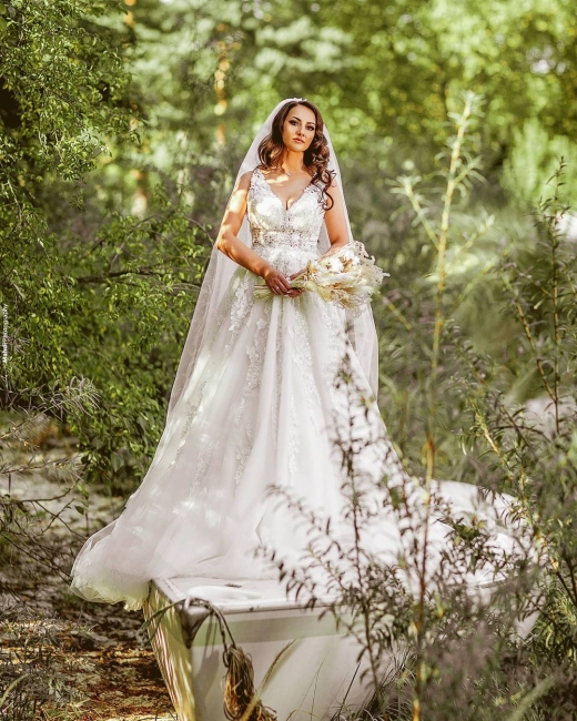 Designer Brautkleider A Linie | Hochzeitskleider mit Spitze