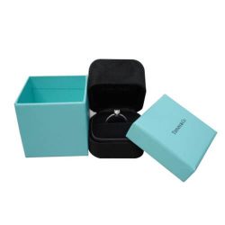 Get Charismatic Custom Gift Boxes