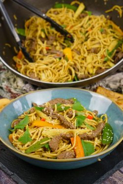Beef Stir-fry with Noodles – in a Homemade Spicy Stir fry Sauce
