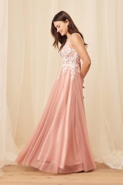 6 GORGEOUS PINK WEDDING DRESSES FOR THE MODERN BRIDE –