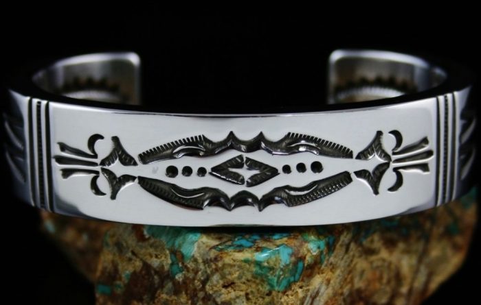 https://www.turquoisedirect.com/product/ned-nez-heavy-gauge-sterling-silver-bracelet-2/