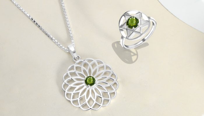 Green Stone Moldavite Jewelry at Wholesale Price