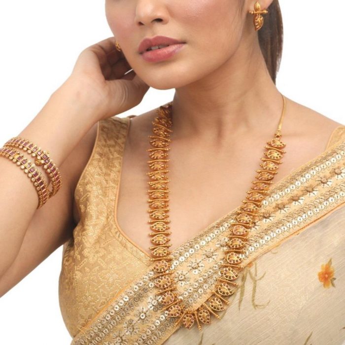 Buy Long Necklace Sets Available Online