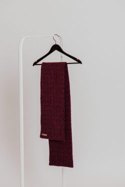 Buy Burgundy Woolen Scarf Online at Best Prices | Invisible Touch