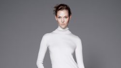 Complete Your Winter Wardrobe With The Always-Chic Turtleneck Top
