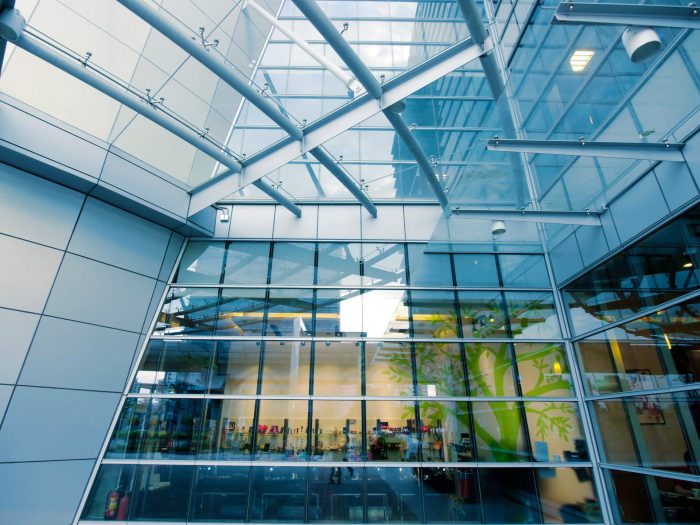 The Benefits of Getting Commercial Glass Repair Right Away