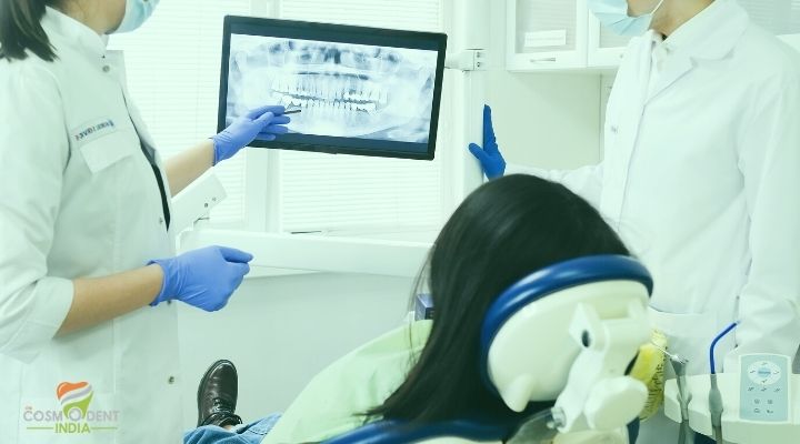 Best Dentist Doctor in Delhi By CosmodentIndia