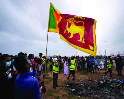 Protesters lay siege to Mahinda’s safe house