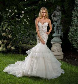 Wedding Dress Assistant| Bridal Shop Assistant Toronto| Amanda-Lina’s