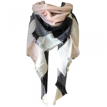 PapaChina Offers Custom Scarves At Wholesale Prices