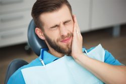 Wisdom Tooth Pain Relief | Wisdom Teeth Pain Symptoms