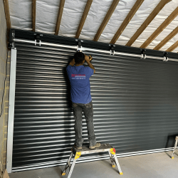 You Need 24/7 Emergency Insulated Roller Garage Doors Repair in Your Area
