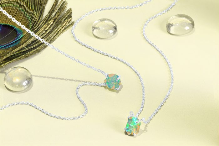 Opal jewelry with amazing grace & fashionable gemstone