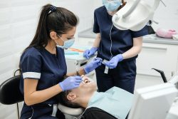 Which is the best dental clinic in Houston?