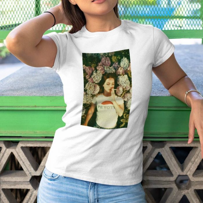 Lana Del Rey T-shirt Lana Flower Smoke T-shirt $15.95