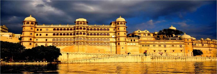 Luxury Forts & Palaces Holiday Tour Packages of Rajasthan