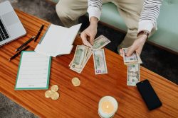 6 WAYS TO MAKE YOUR MONEY WORK FOR YOU