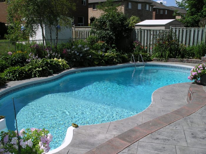 Residential Pool Cleaning Services