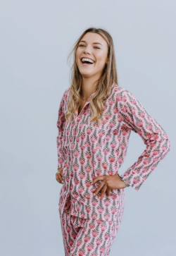 Pyjamas & Gowns – Elizabeth Summer