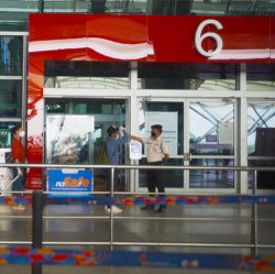 departing passengers delhi airport