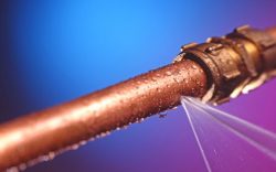 How Do You Repair A Leaking Copper Pipe?
