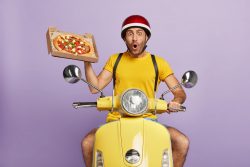How does pizza delivery software work?