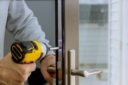 Reliable & Fast Locksmith Services in London Outskirts | 24/7 London Locksmith