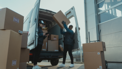 Benefits of hiring packers and movers