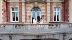 Contact for Romantic wedding vows in Paris