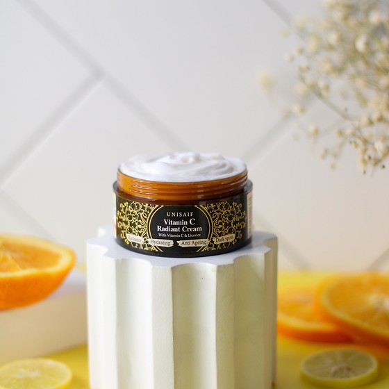 Shop Vitamin C Cream to Nourish Your Skin