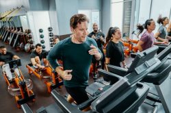 Orangetheory vs Sweat440 | Which is the Better Workout? Orangetheory vs Sweat440.