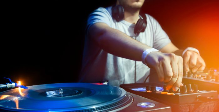 DJ Equipment, Cases and Accessories – Hollywood DJ