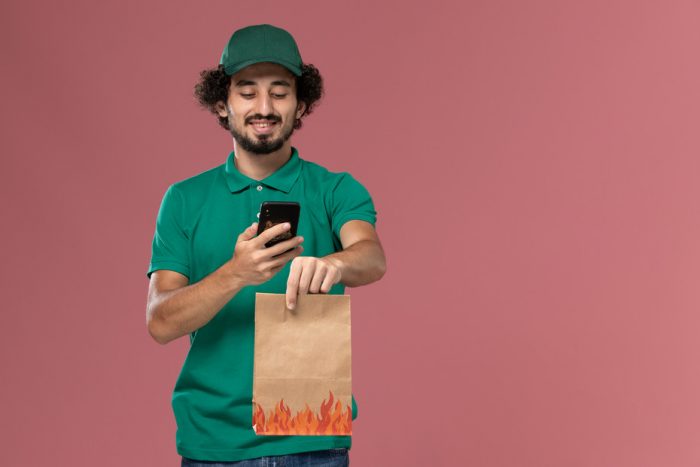What are the benefits of using a food delivery software system?