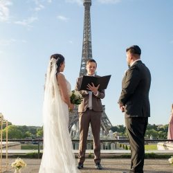 Choose Professional Wedding Elopement Parisian Celebrant