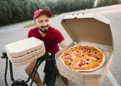 What payment methods do online pizza ordering systems accept?