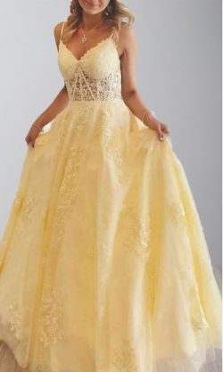 Sheer Corset Yellow Prom Gowns Strappy Open Back KSP628