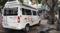 Tempo Traveller for local sightseeing in Delhi