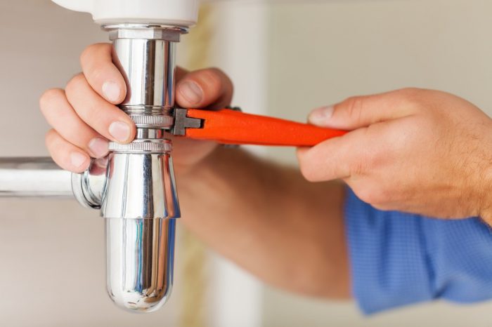 How Can I Find A Trustworthy Plumber?