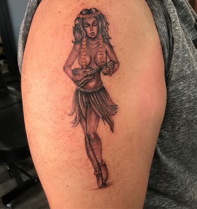 Maui Tattoo Artist