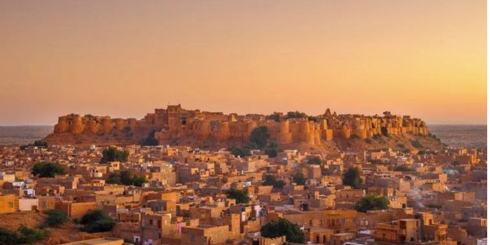 Explore Jaisalmer with a one-day sigthseeing tour