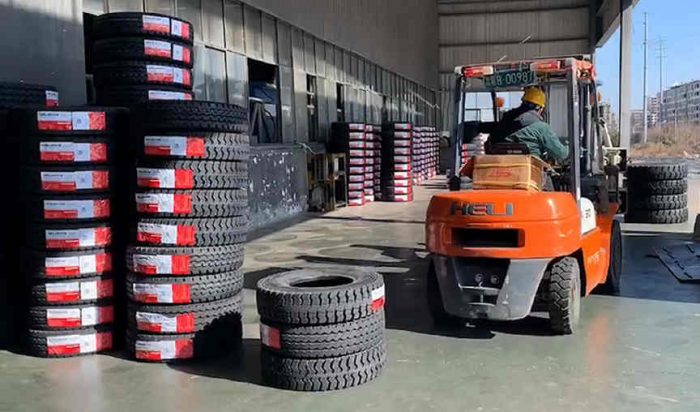 The Tips Of Choosing the Large Truck Tyres